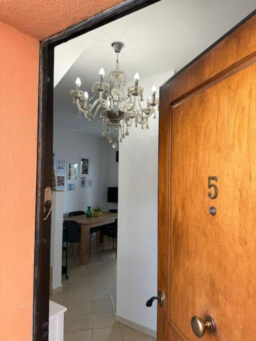 Casa Vacanza Elislor Apartments 菲乌米奇诺 外观 照片